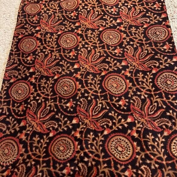 CRATE and BARREL RAJASTHALI Linen Table Runner with Dust Bag 14 x 90 inches - Picture 12 of 15